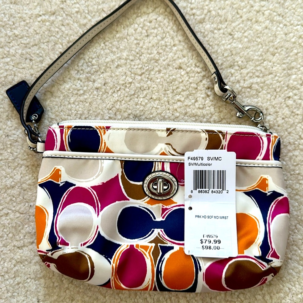 New Coach wristlet great for travel